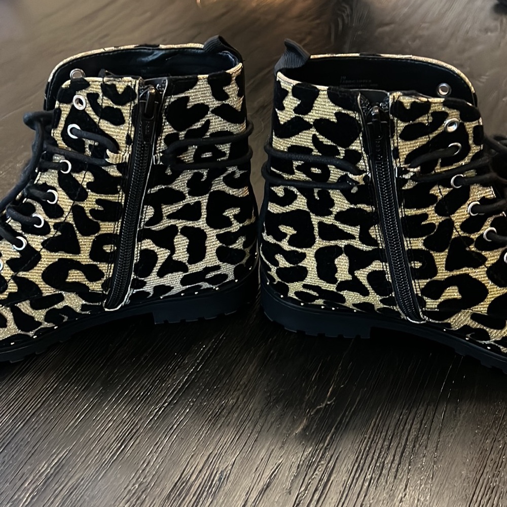 GB Girls Boots - Picture 4 of 7